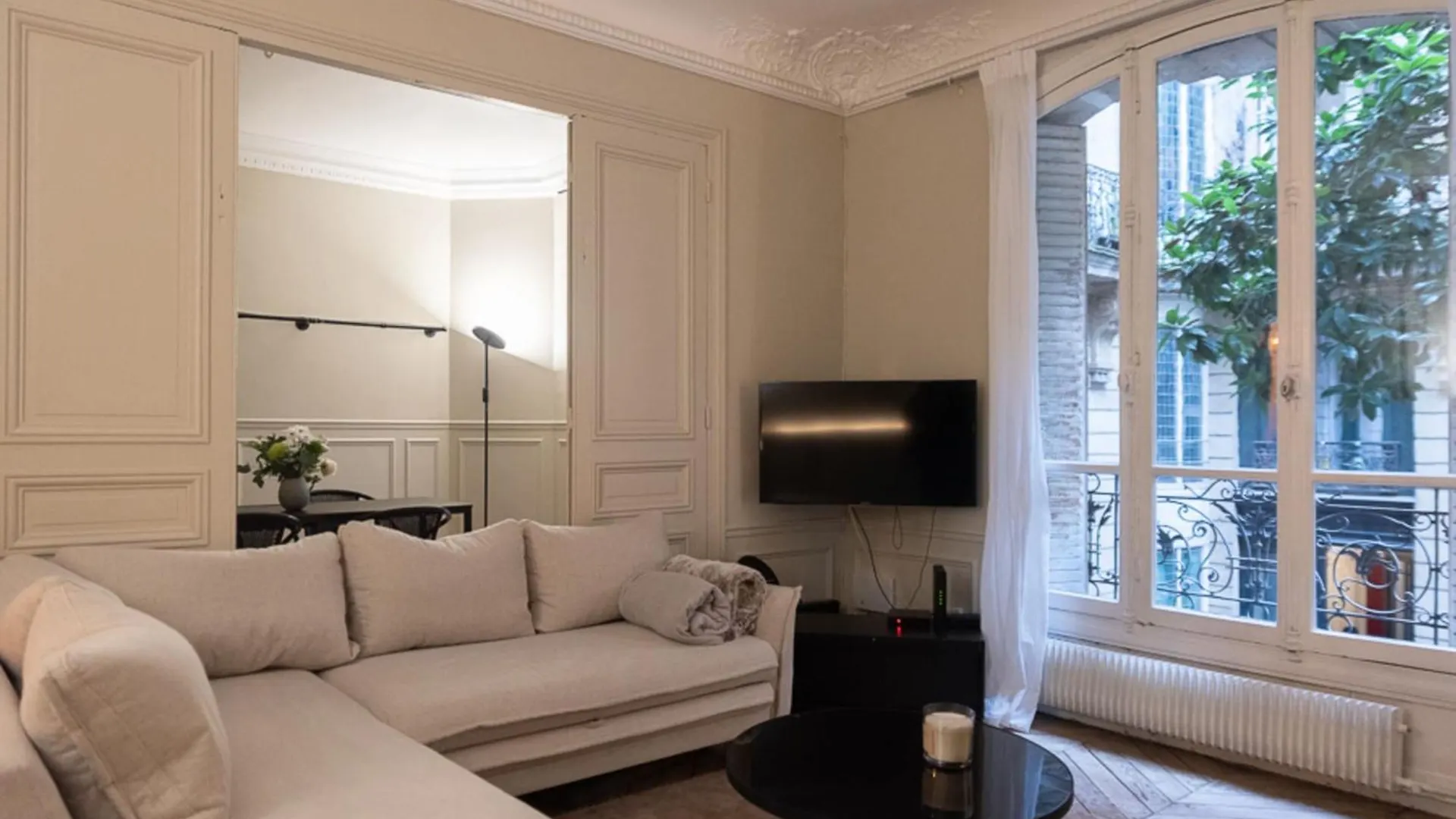 Beautiful Apt Between Pigalle And Montmartre Apartment Paris