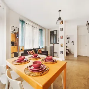 Large Flat Very Close To Montmartre Apartment